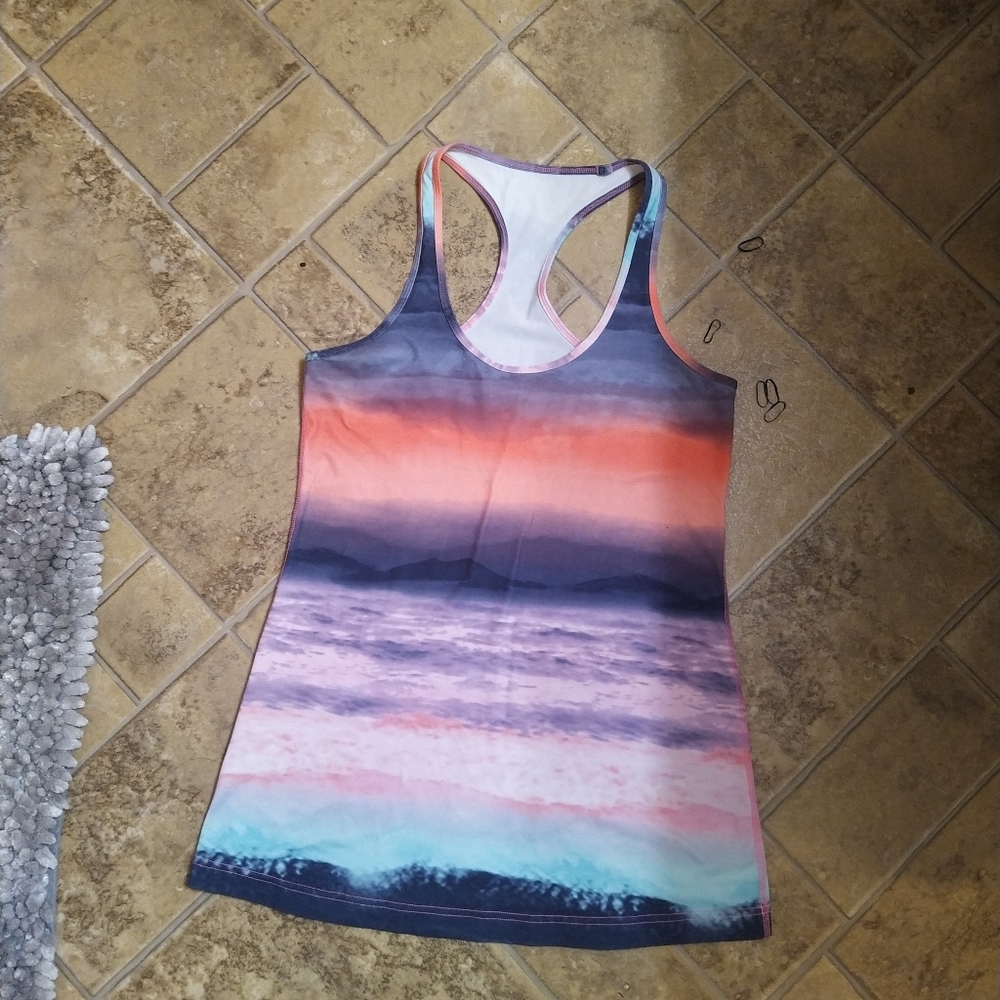 Lululemon tanktop